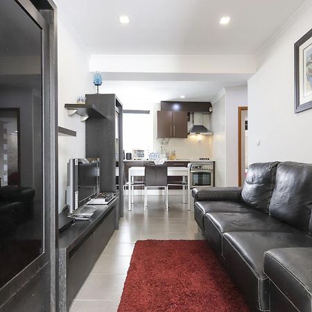 Cosy Lisbon Flat By Homing Appartamento Esterno foto